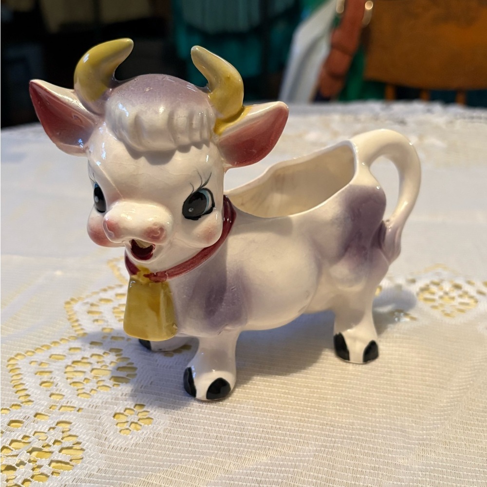 Vintage Charming Elsie the Cow Creamer with Yellow Horns